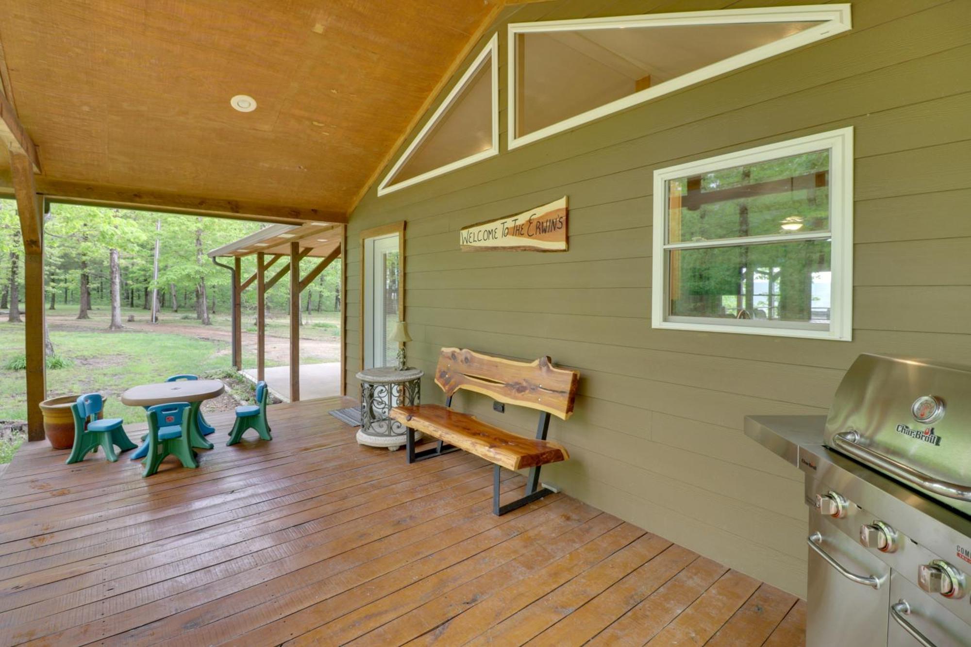 Spacious And Elegant Mountain View Cabin With Deck! Exterior foto